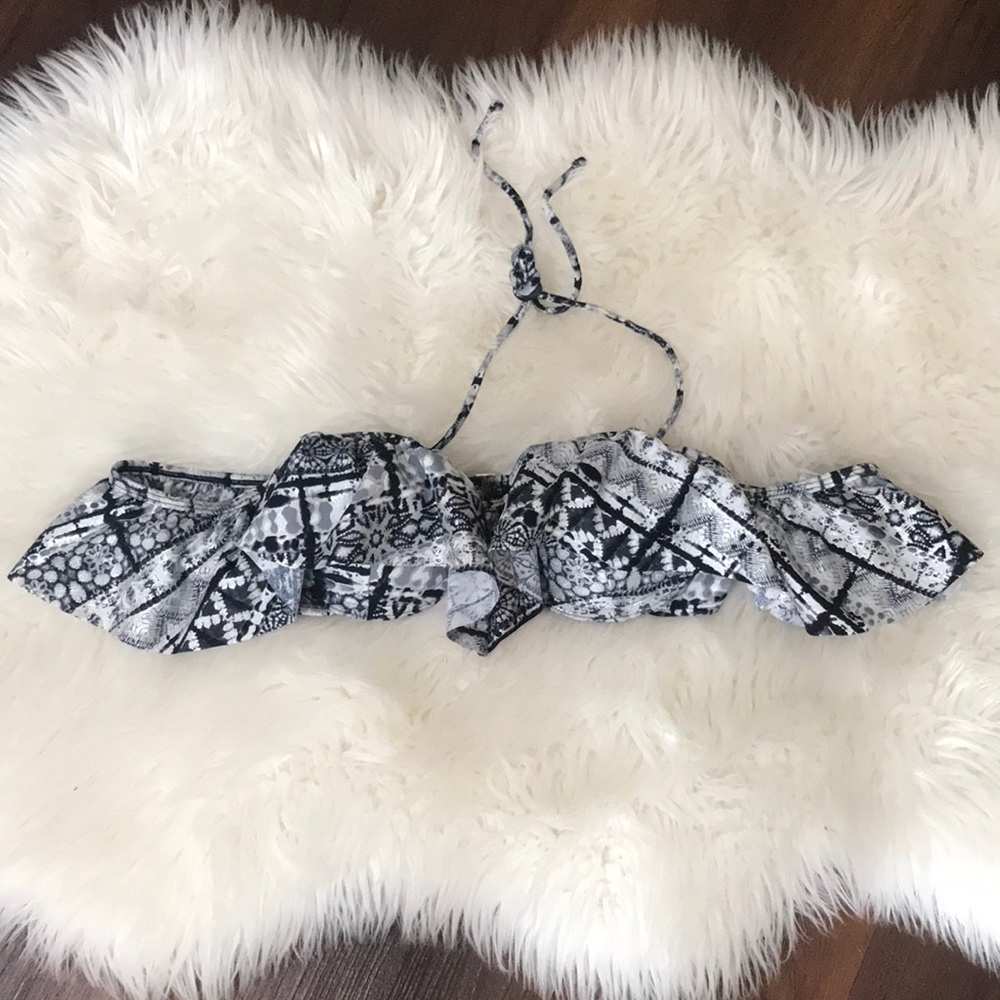 NWT Gorgeous Bebe Swim Top